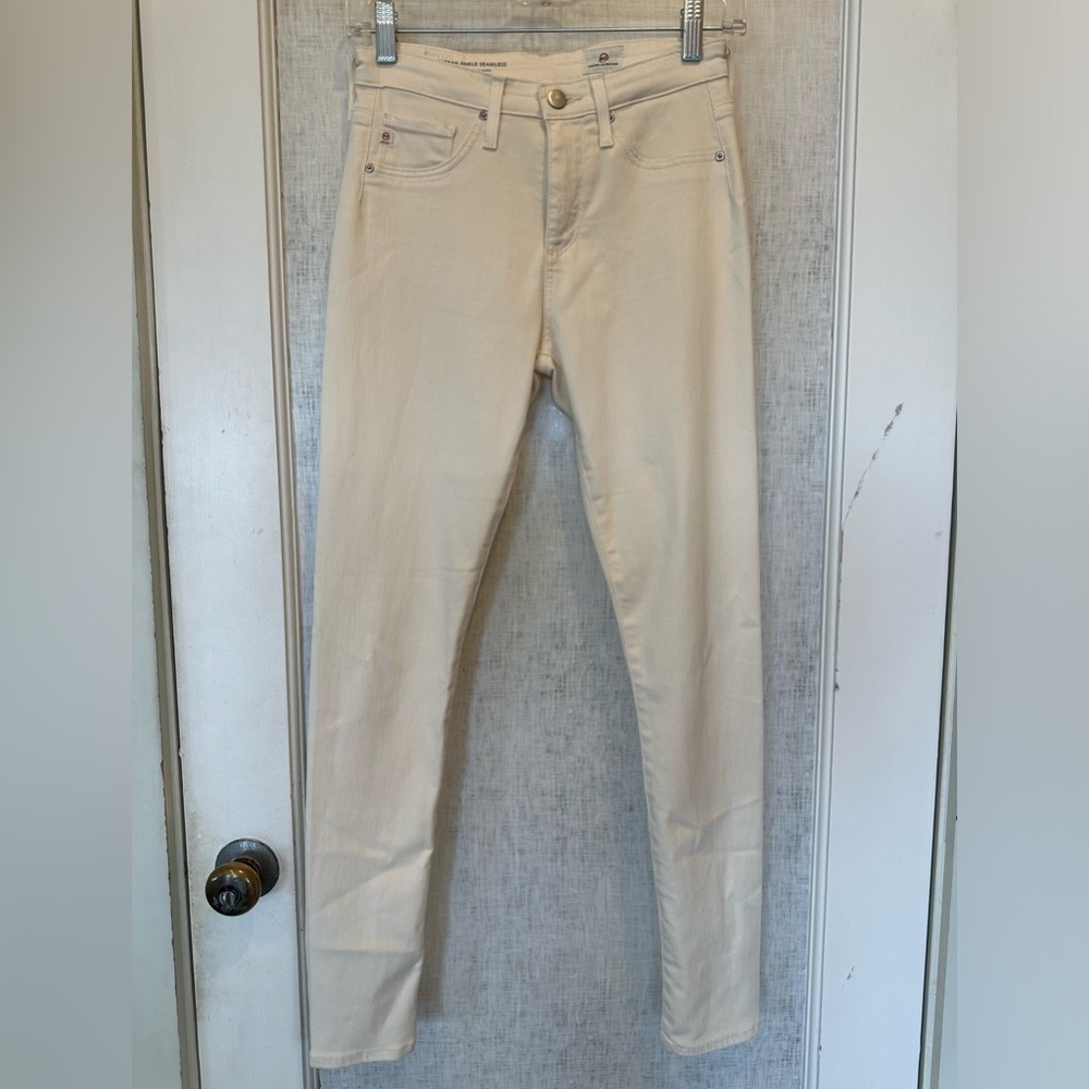AG denim high-rise Farah skinny Jean. Seamless size 25.